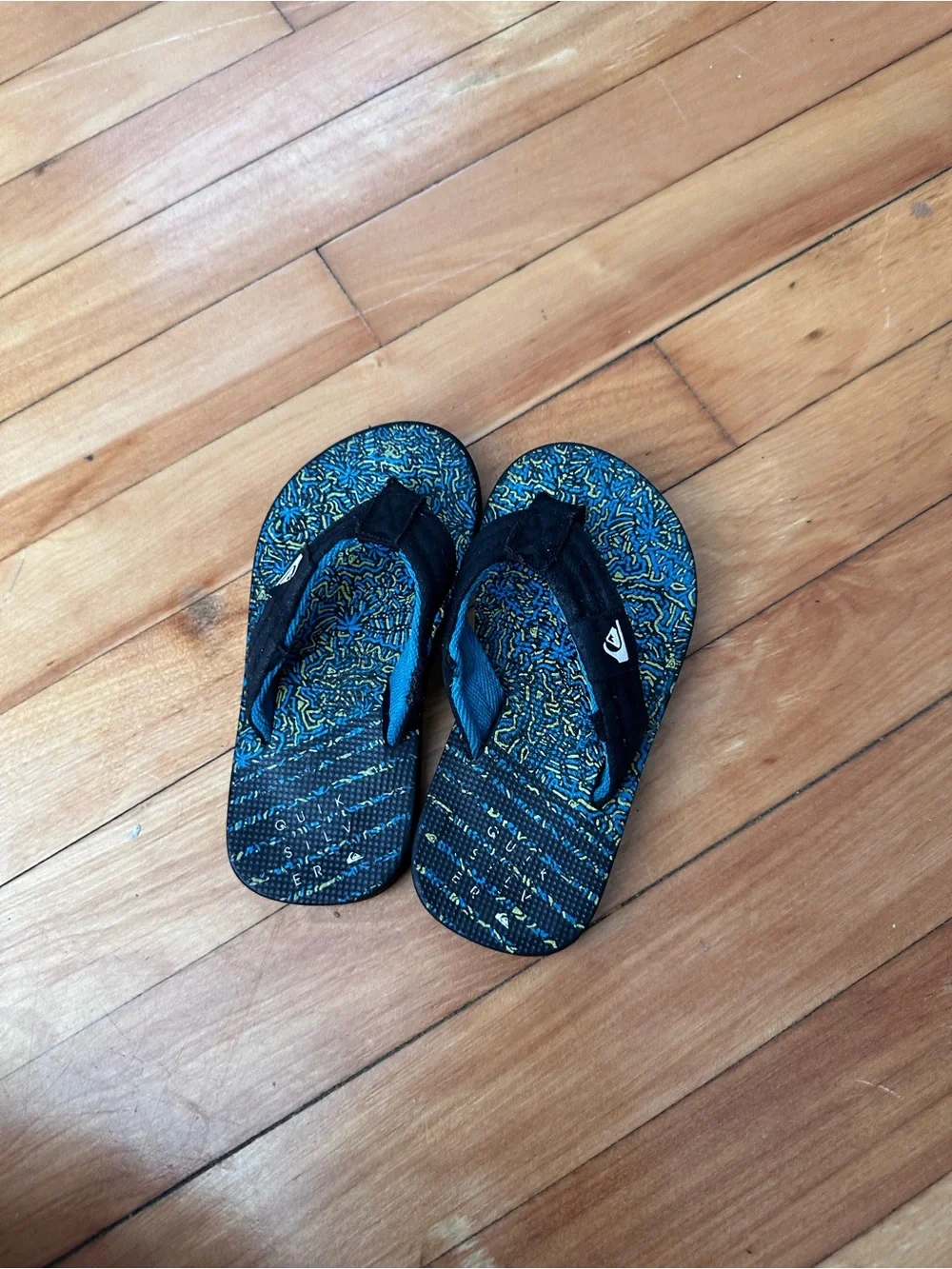 Quiksilver Kids Black & Blue Patterned Sandal Flip Flops